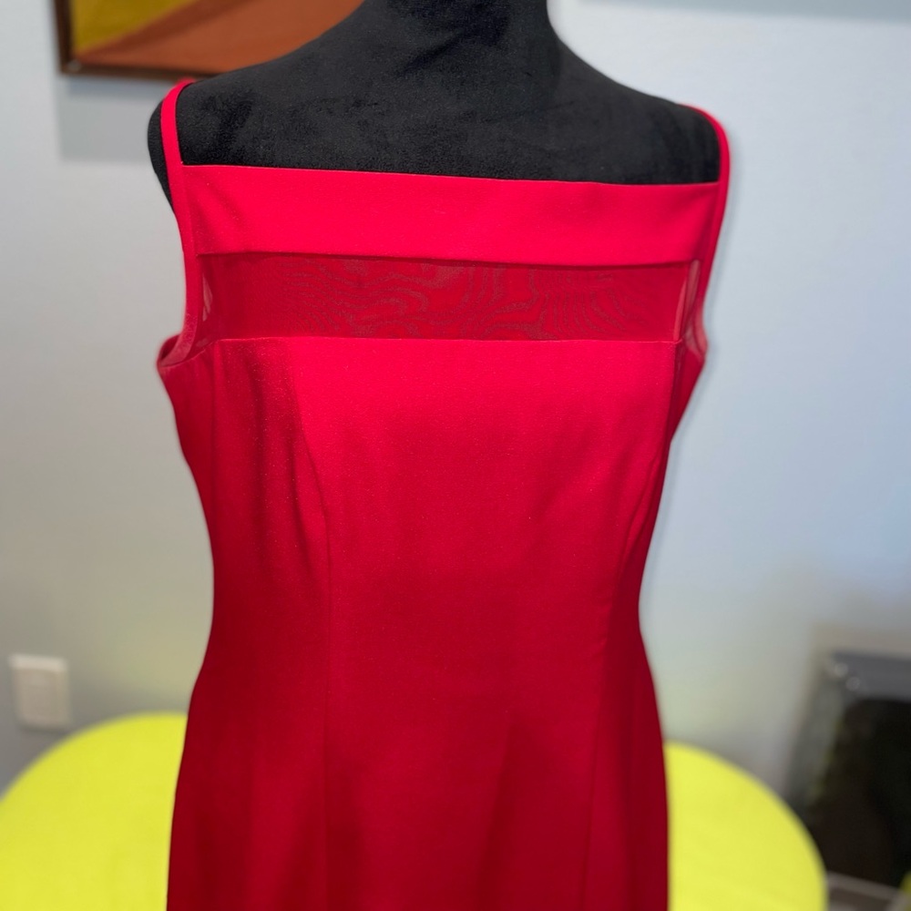Elegant Red Prom Dress - Picture 3 of 12